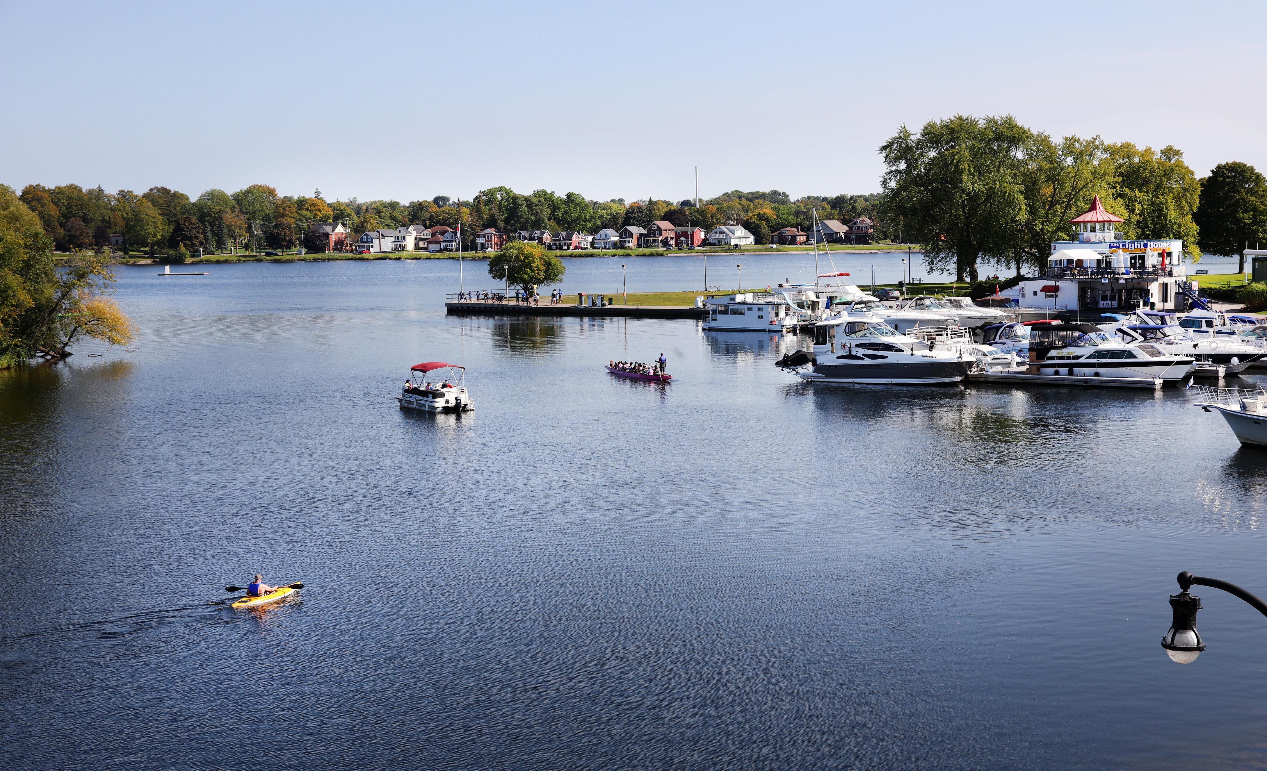 Holiday Inn Hotel Peterborough Waterfront By Ihg Экстерьер фото