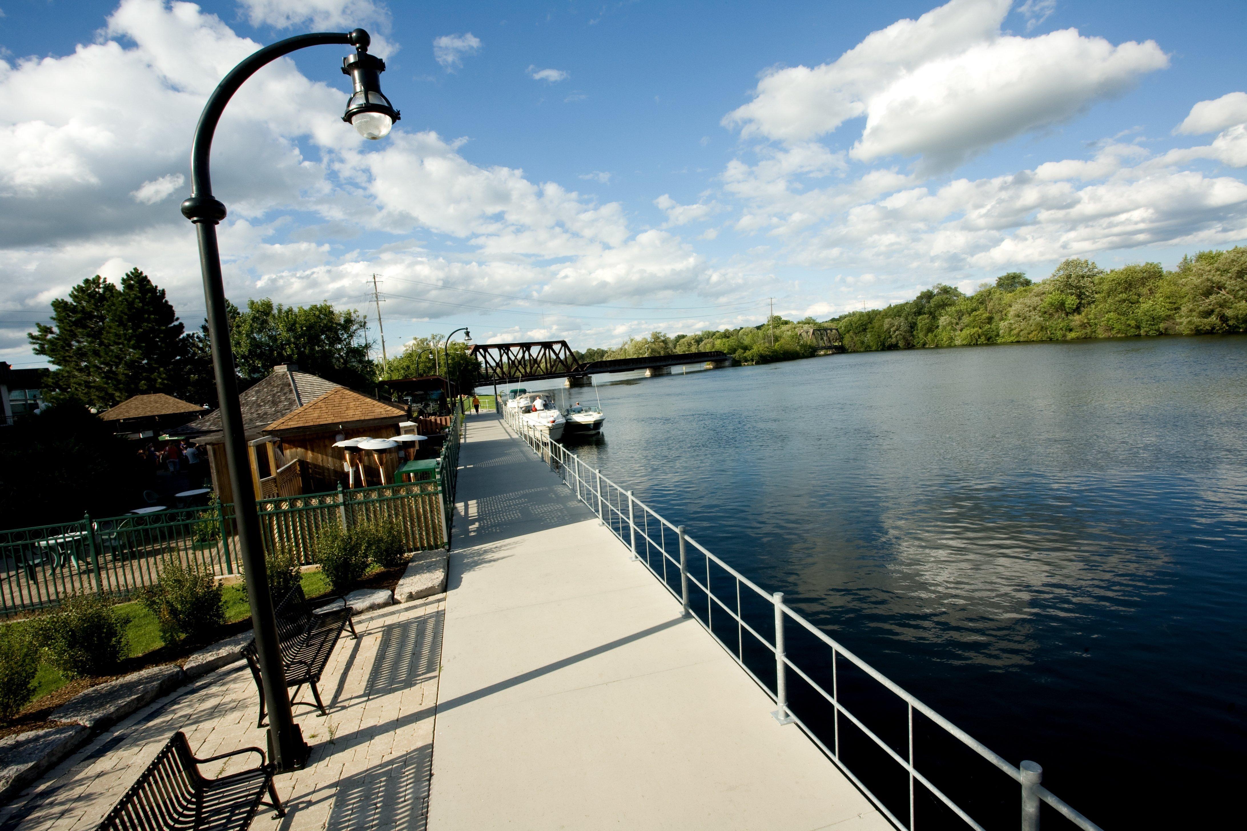 Holiday Inn Hotel Peterborough Waterfront By Ihg Экстерьер фото