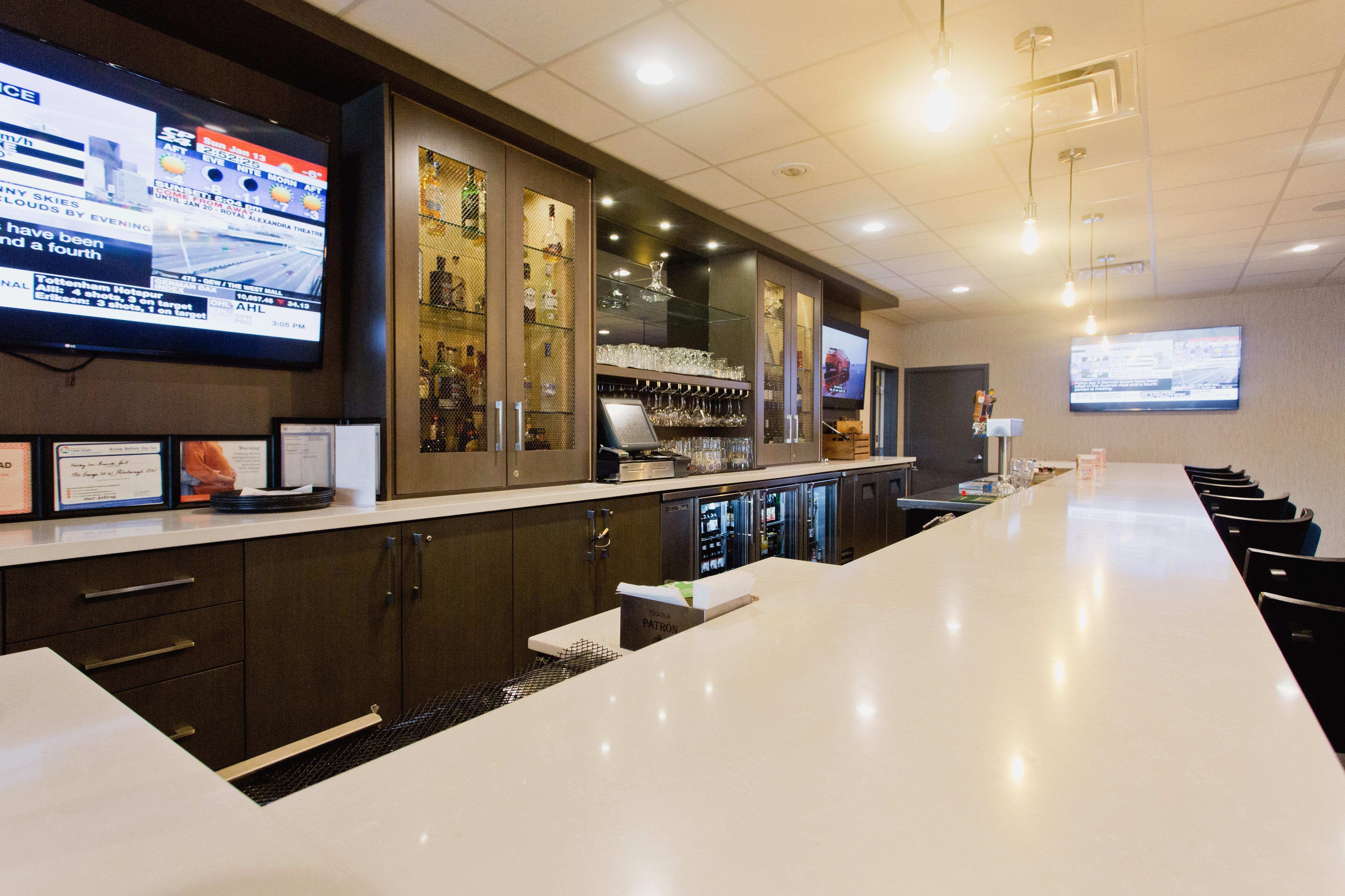 Holiday Inn Hotel Peterborough Waterfront By Ihg Экстерьер фото