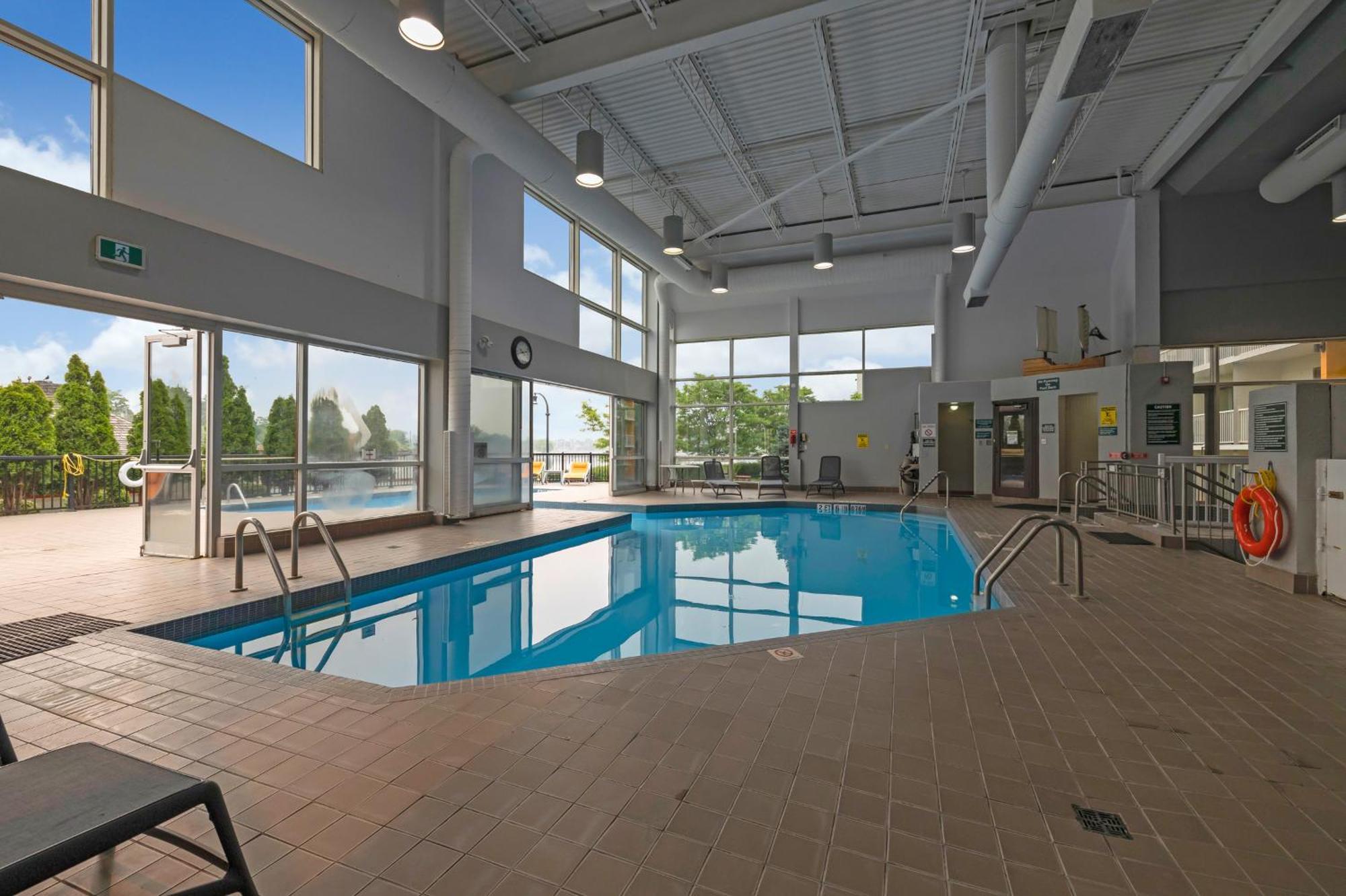 Holiday Inn Hotel Peterborough Waterfront By Ihg Экстерьер фото