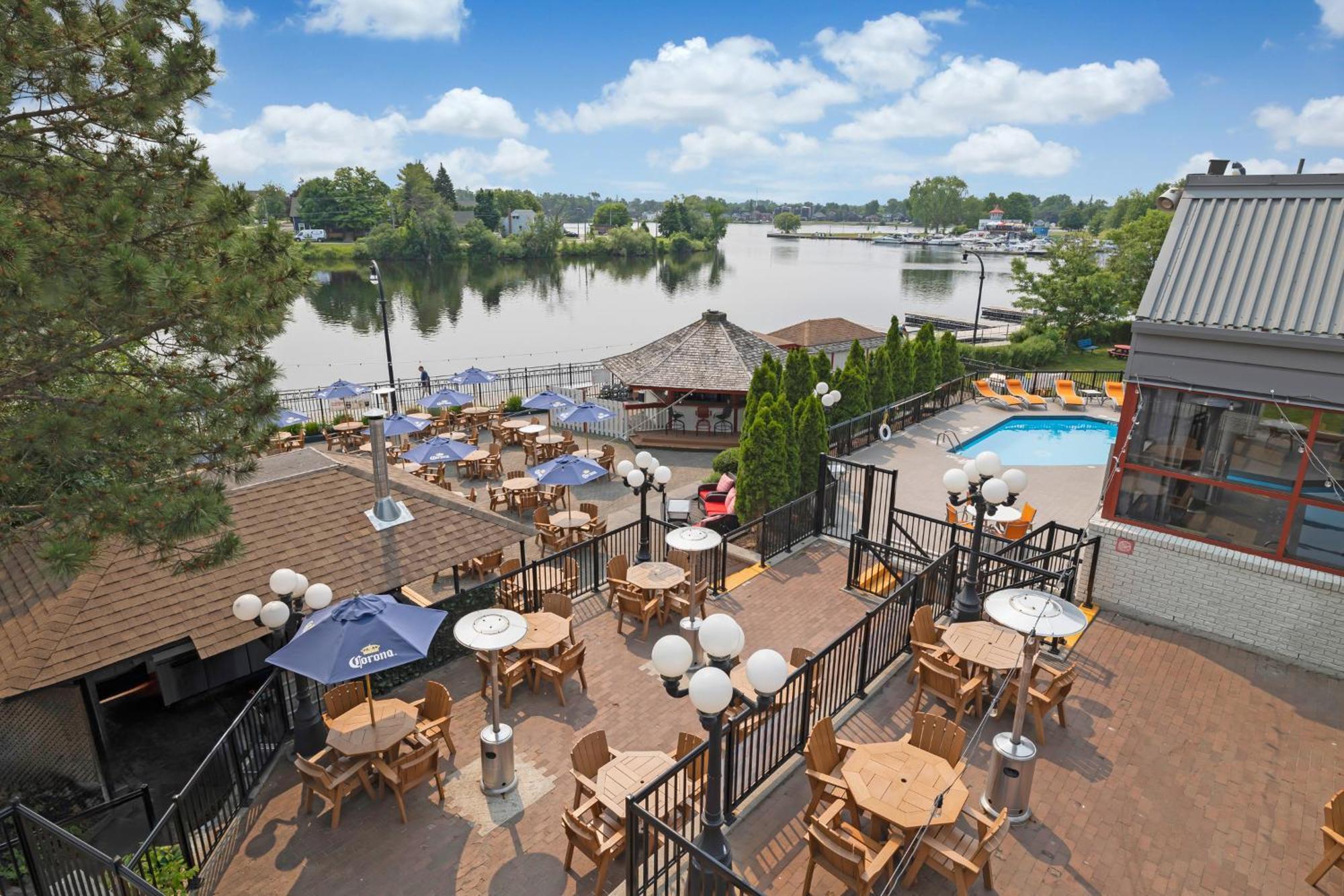 Holiday Inn Hotel Peterborough Waterfront By Ihg Экстерьер фото