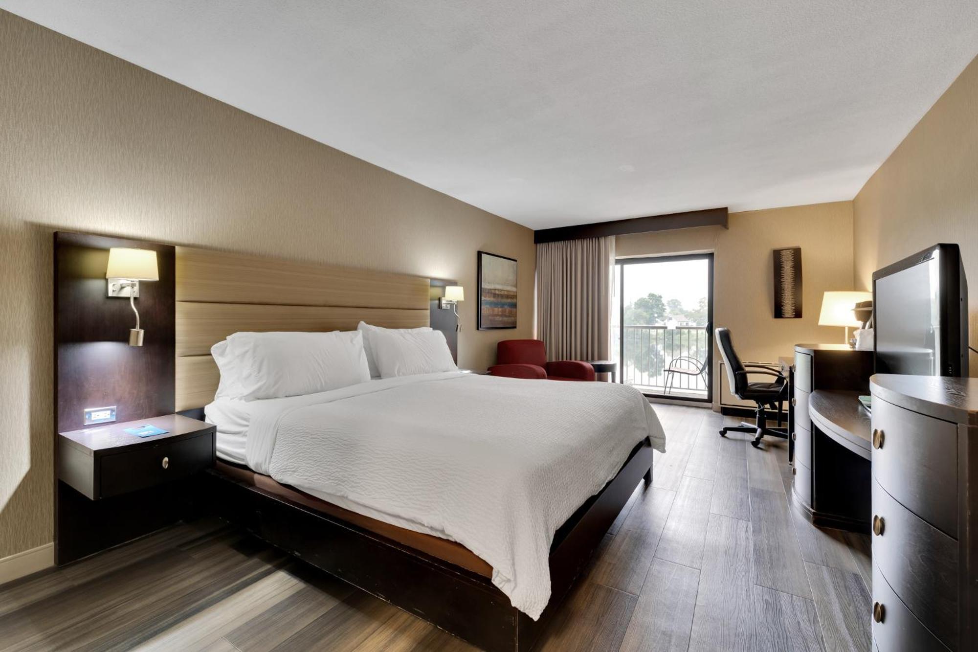 Holiday Inn Hotel Peterborough Waterfront By Ihg Экстерьер фото